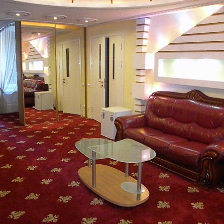 Gloria Mini-Hotel تشيسيناو المظهر الخارجي الصورة